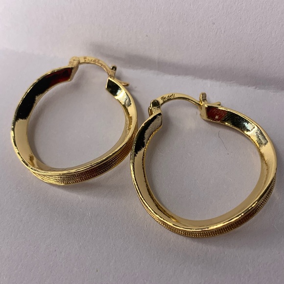 Crescent Shaped Gold Plated Earring and Pendant Long Lasting Set - Picture 9 of 13